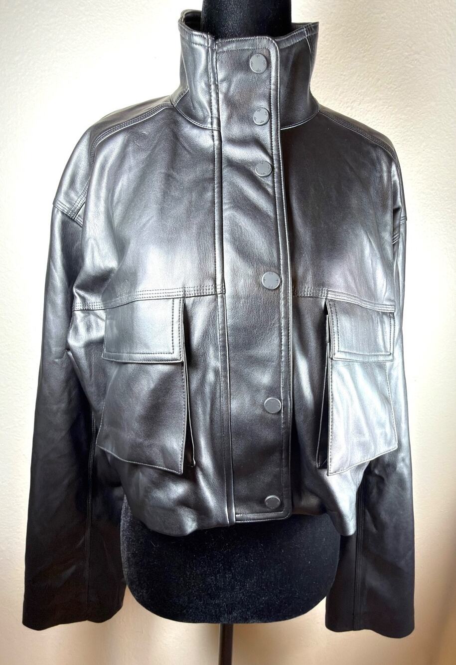 Alo Yoga Power Hour Faux Leather Jacket Black Cropped Mock Neck Cargo Womens M